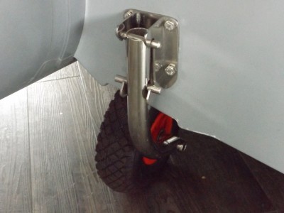 Transom-wheels.jpg