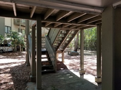 stairs hoist.jpg