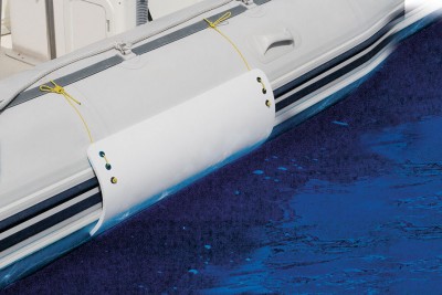 defensa-para-neumaticas-rib-27x44-cm-blanca-plastimo-2-965.jpg