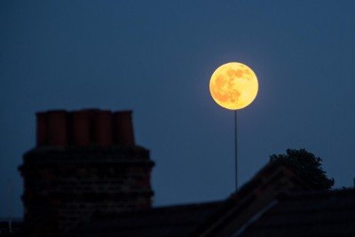 moon on a stick.jpg (109.15 KiB) Viewed 6306 times moon on a stick.jpg